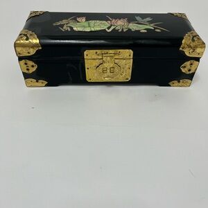 VINTAGE 1930s Chinese Mother Of Pearl BLACK Hot Pink LACQUER WOODEN JEWELRY BOX